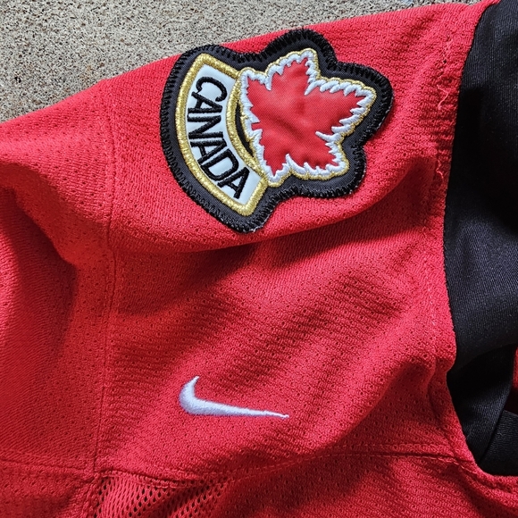 Vintage Team Canada Hockey Jersey - Picture 5 of 5